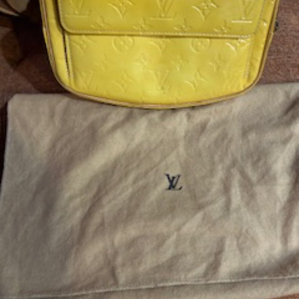 Lemon Yellow Louis Vuitton Vernis Fulton Waist Bag !